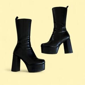 Mini mid calf thick platform